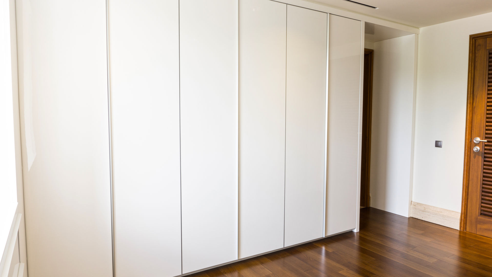 AN House, ARF interior ARF interior Modern dressing room Wardrobes & drawers