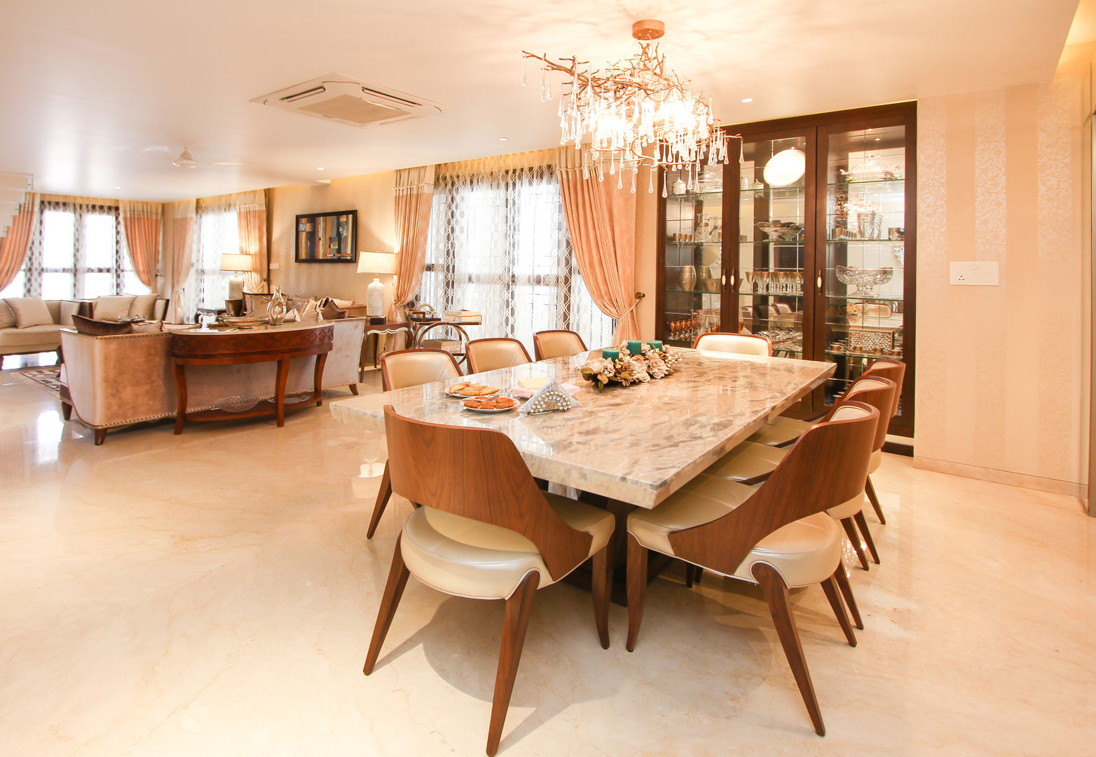 Dining Room Crosscurrents interiors private limited Modern dining room