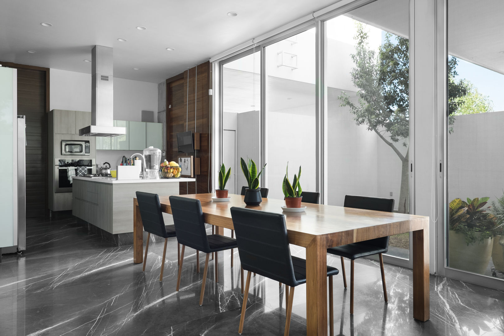 Casa Al Villa, TaAG Arquitectura TaAG Arquitectura Scandinavian style dining room Engineered Wood Transparent