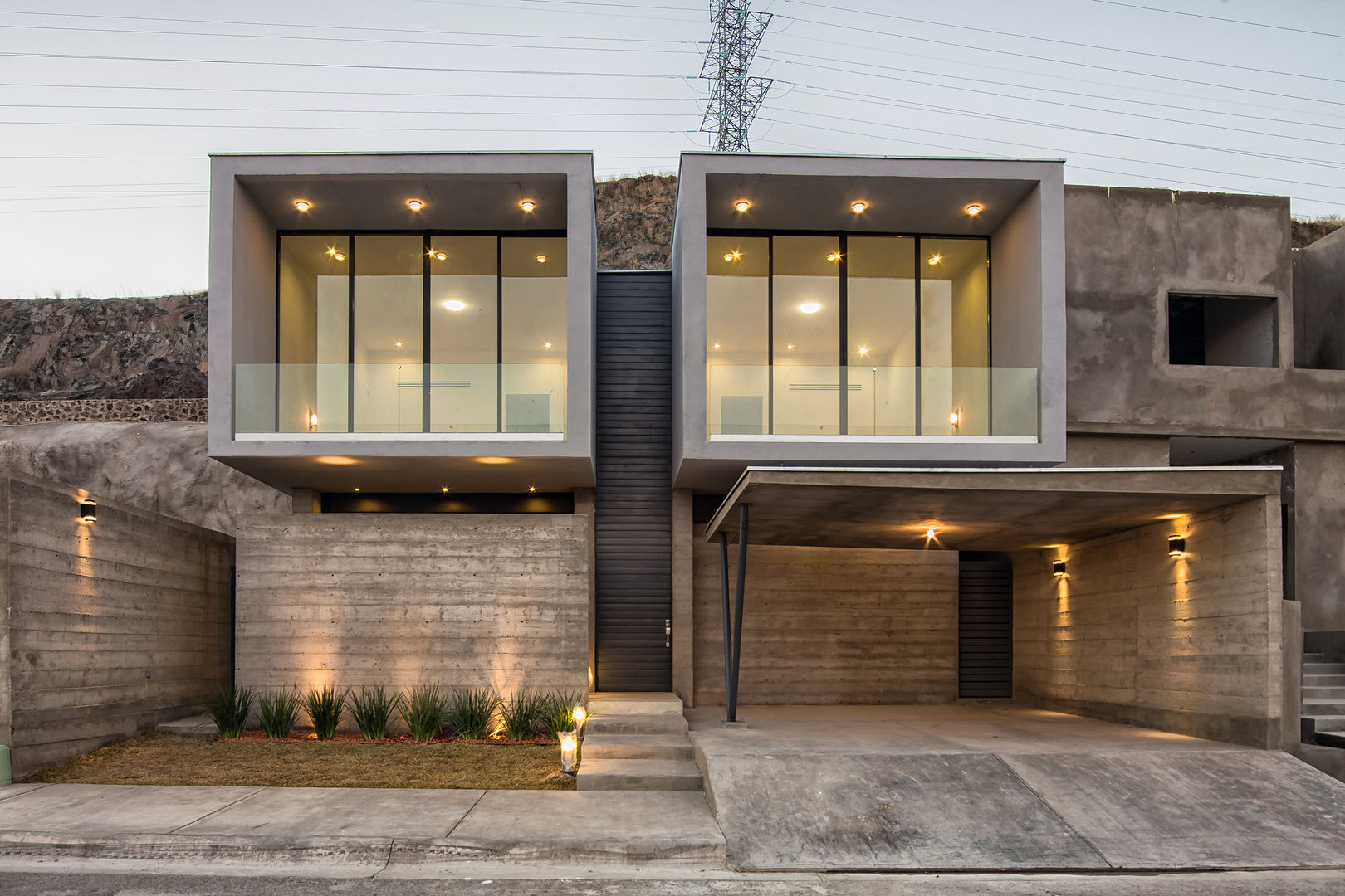 Casa Pedregal, Garzamaya Arquitectos Garzamaya Arquitectos Casas unifamiliares Concreto