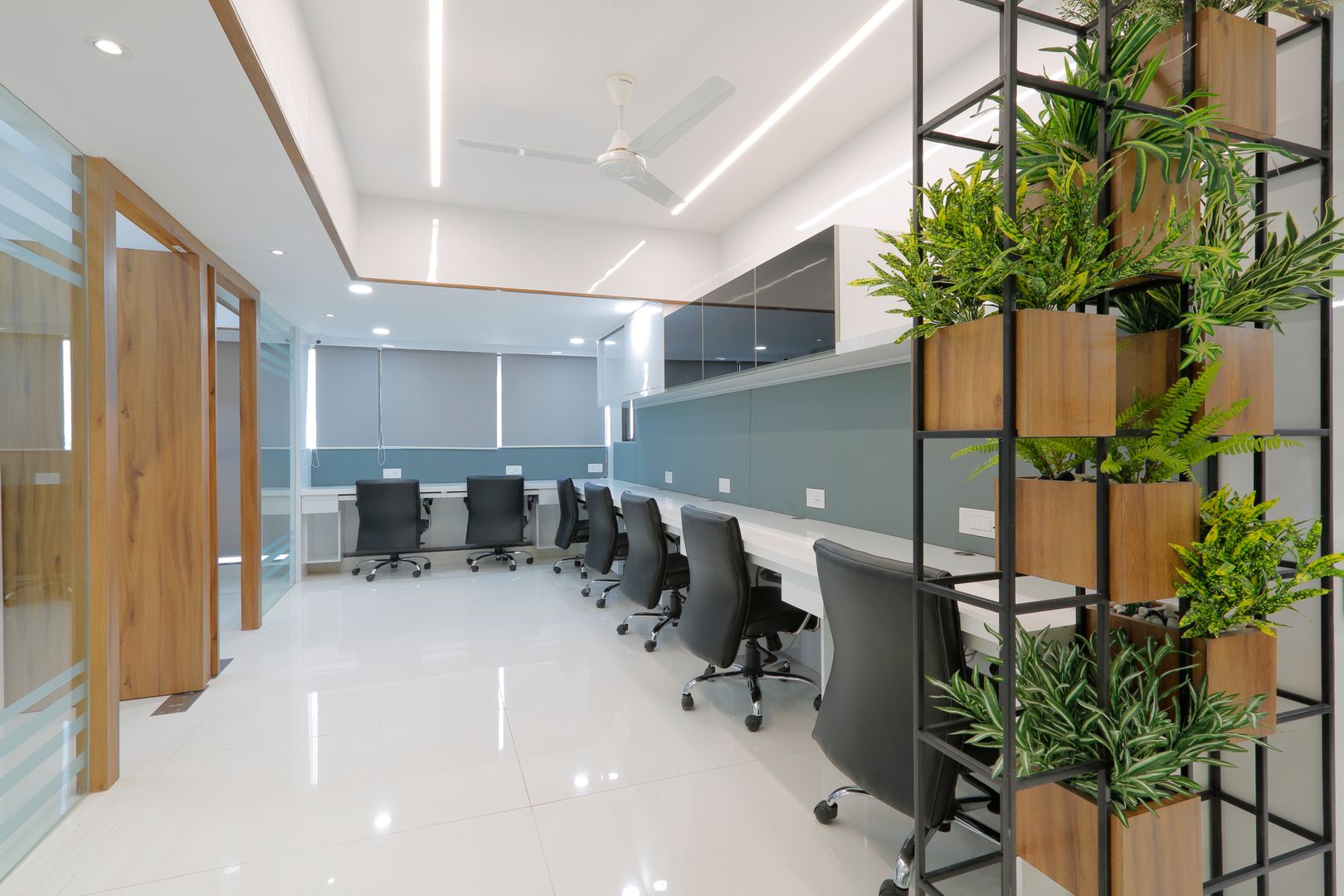 Staff Area malvigajjar Commercial spaces Vertical Garden,White Theme,Office buildings