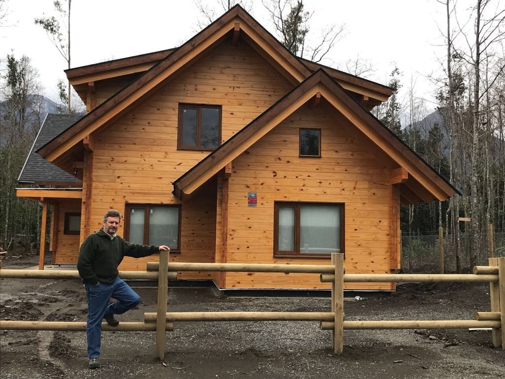 Casa de madera en Pucón, Chile. Patagonia Log Homes - Arquitectos - Neuquén Casas de madera Madera Acabado en madera