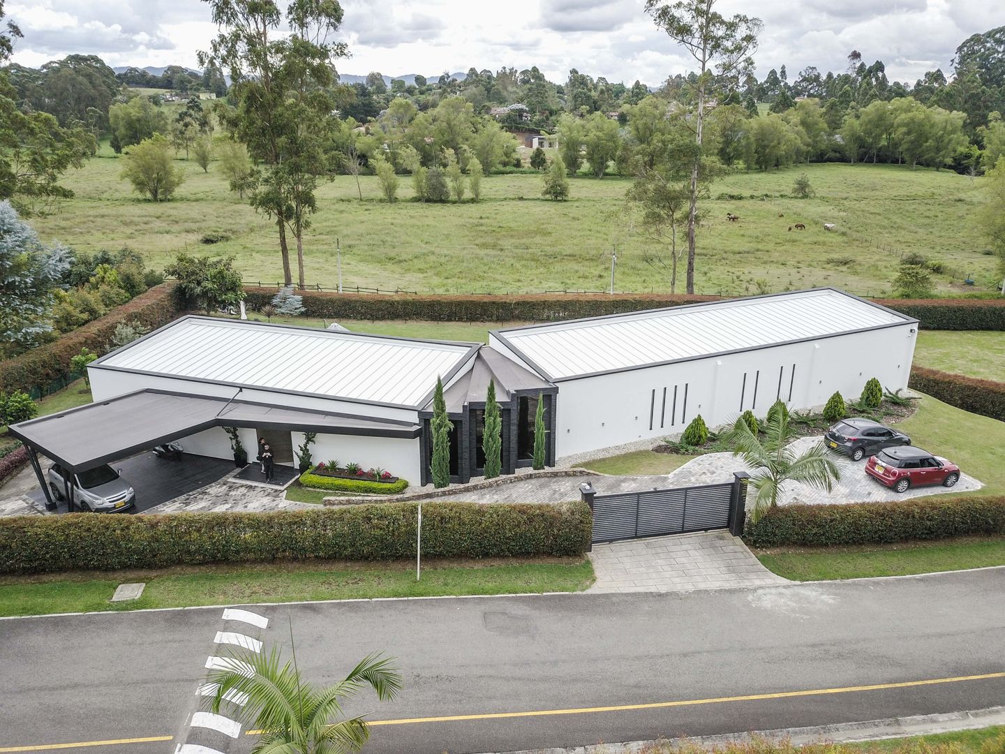 Casa Pradera, Hincapie Idarraga Estudio Hincapie Idarraga Estudio Casas do campo e fazendas