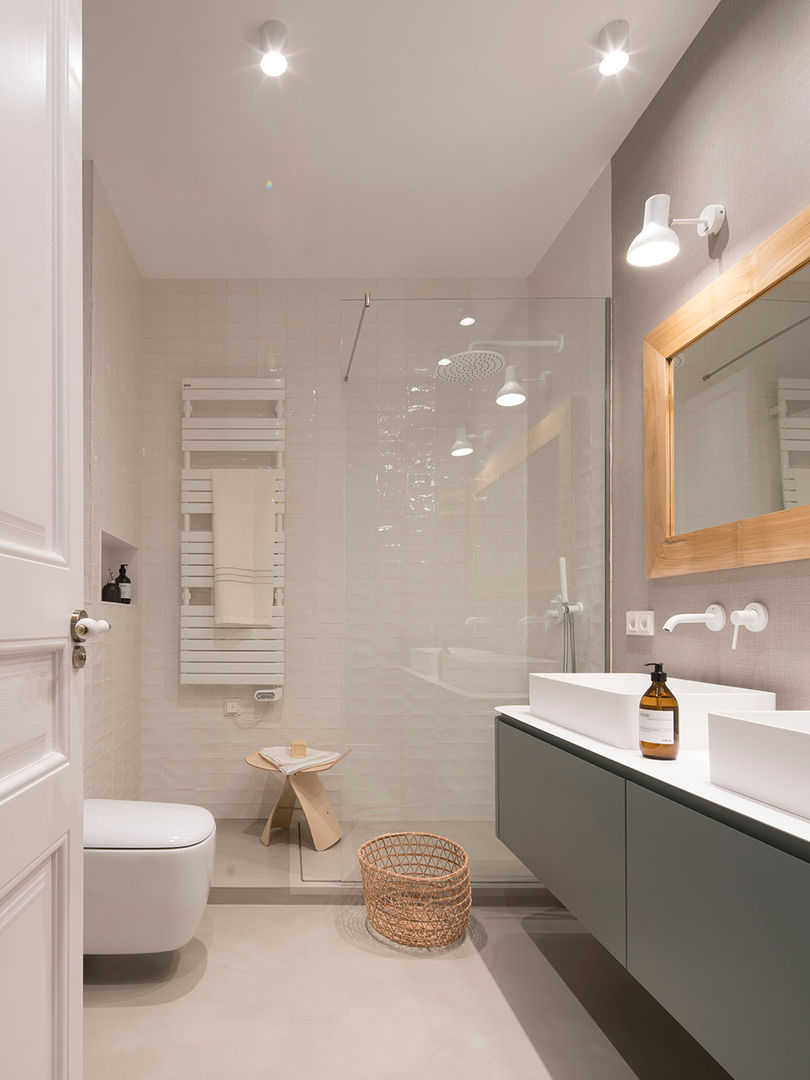 VIVIENDA MUNTANER, The Room Studio The Room Studio Modern style bathrooms