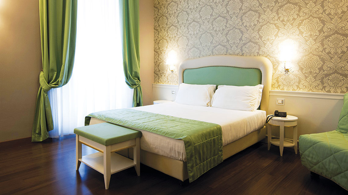 Decoración completa para estructuras hoteleras, BMAA BMAA Modern style bedroom Beds & headboards
