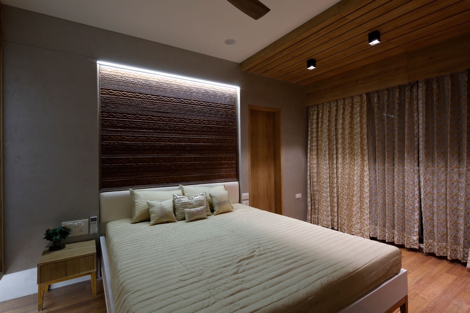 Private Residence, malvigajjar malvigajjar Modern Yatak Odası Masif Ahşap Rengarenk