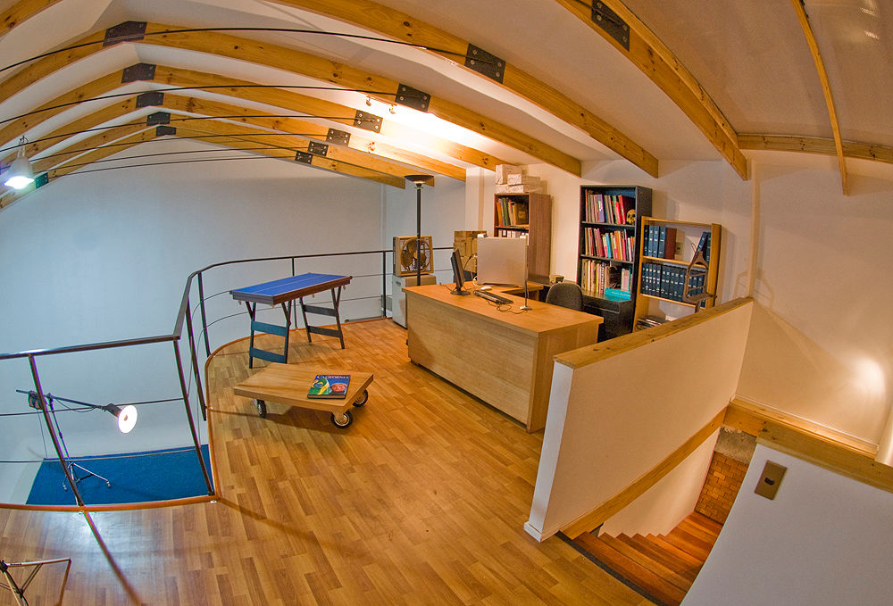 Oficina homify Estudios y despachos eclécticos Madera Acabado en madera