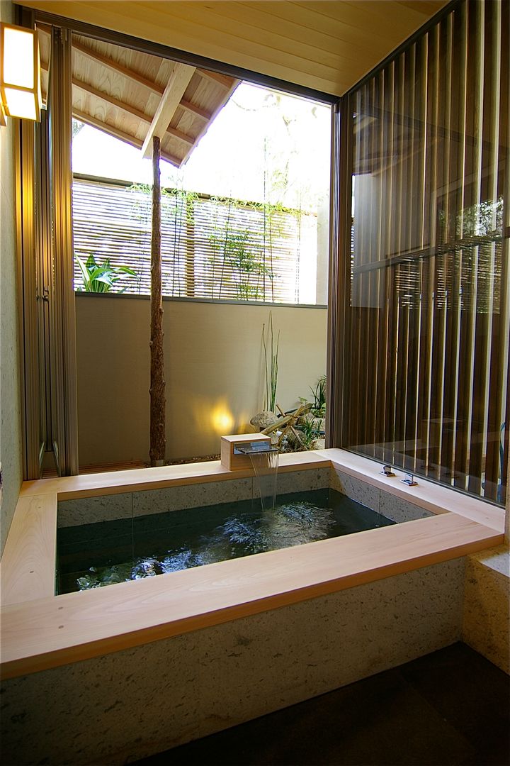 屋上庭園のある都会のオアシス・世田谷, Sデザイン設計一級建築士事務所 Sデザイン設計一級建築士事務所 Eclectic style bathroom Wood Wood effect