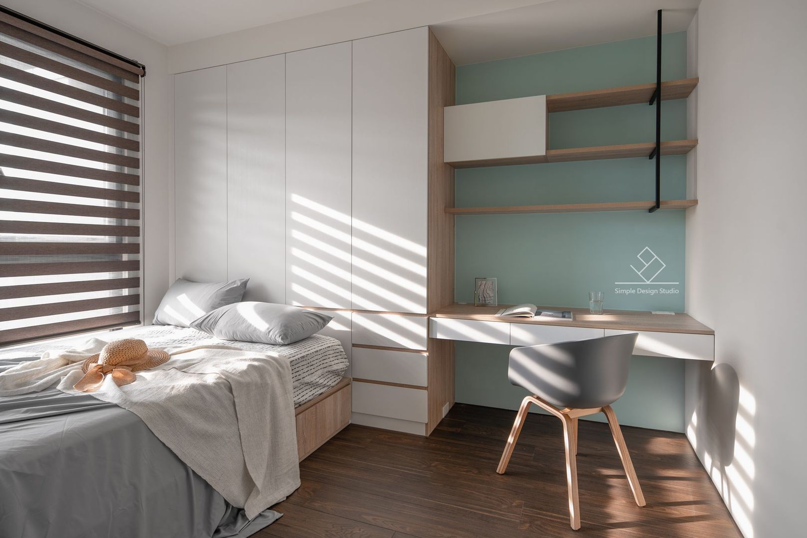 竹北C&L溫暖的家, 極簡室內設計 Simple Design Studio 極簡室內設計 Simple Design Studio Dormitorios de estilo moderno