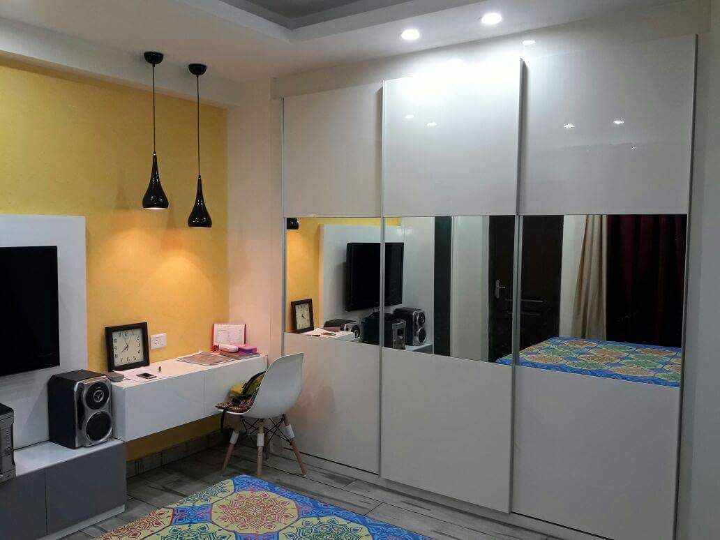 Interiors, M.U Interiors M.U Interiors Kamar Tidur Gaya Asia