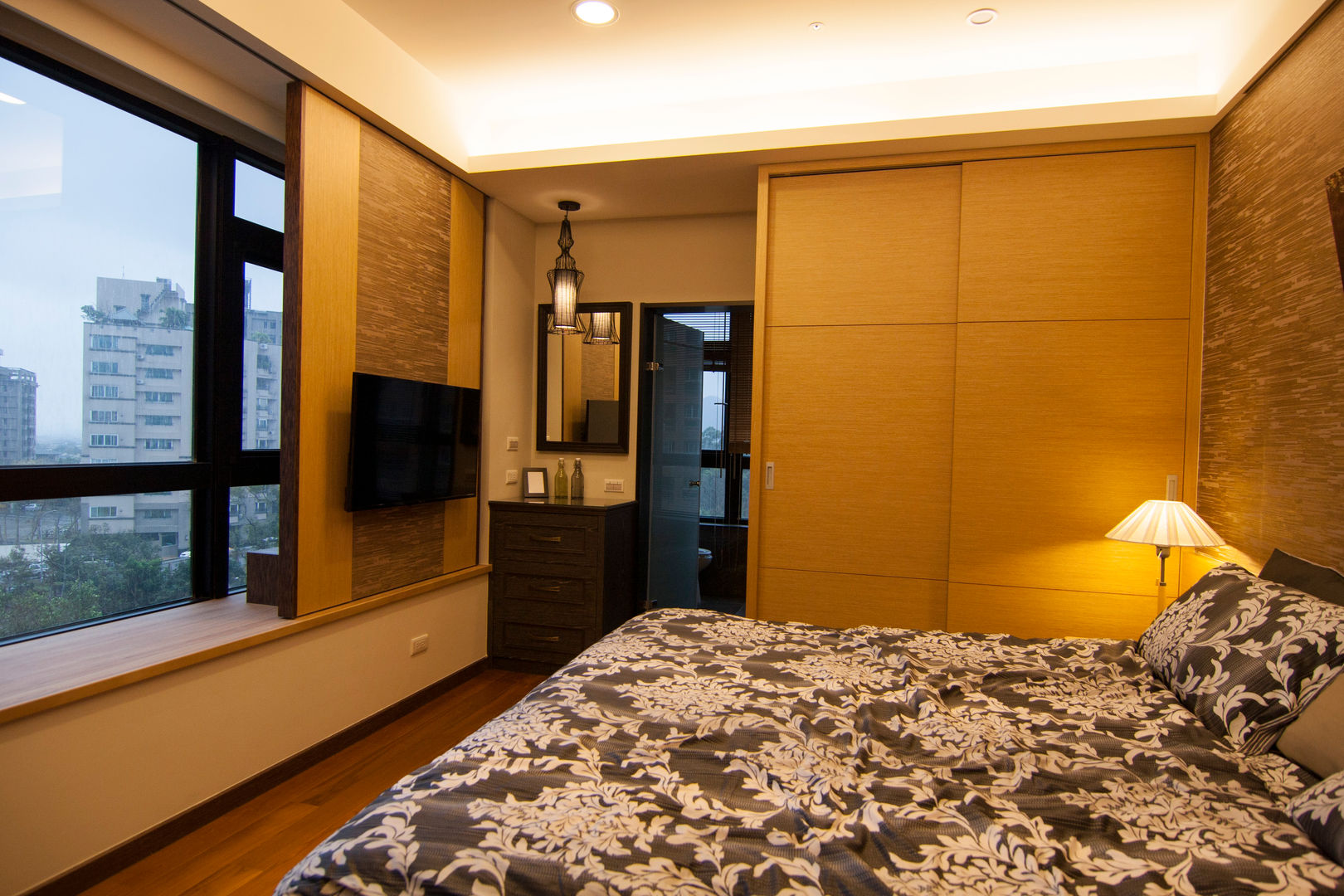 日式休閒的退休宅居, 青築制作 青築制作 Classic style bedroom