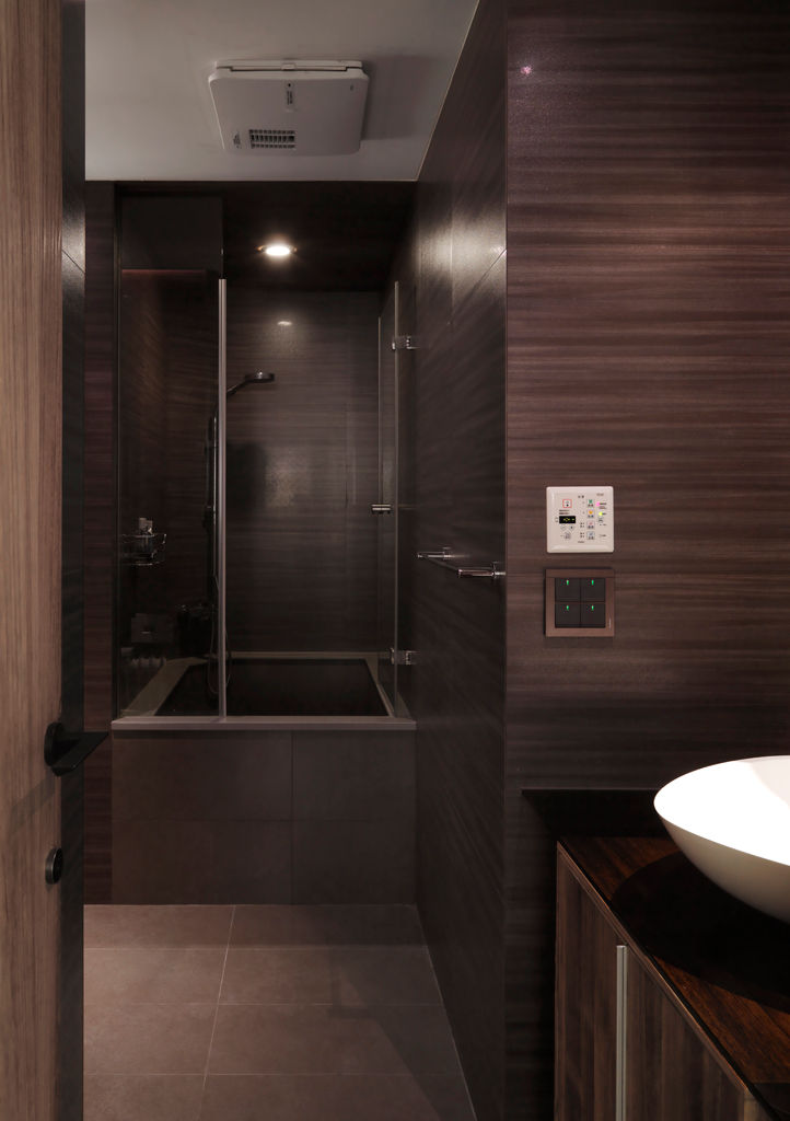 返 - 新北徐宅, 形構設計 Morpho-Design 形構設計 Morpho-Design Modern bathroom