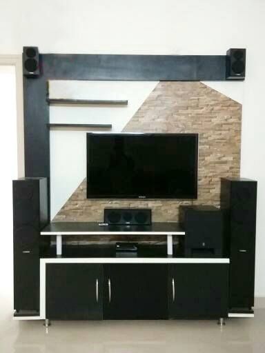 TV Unit with storage below homify Modern living room TV stands & cabinets