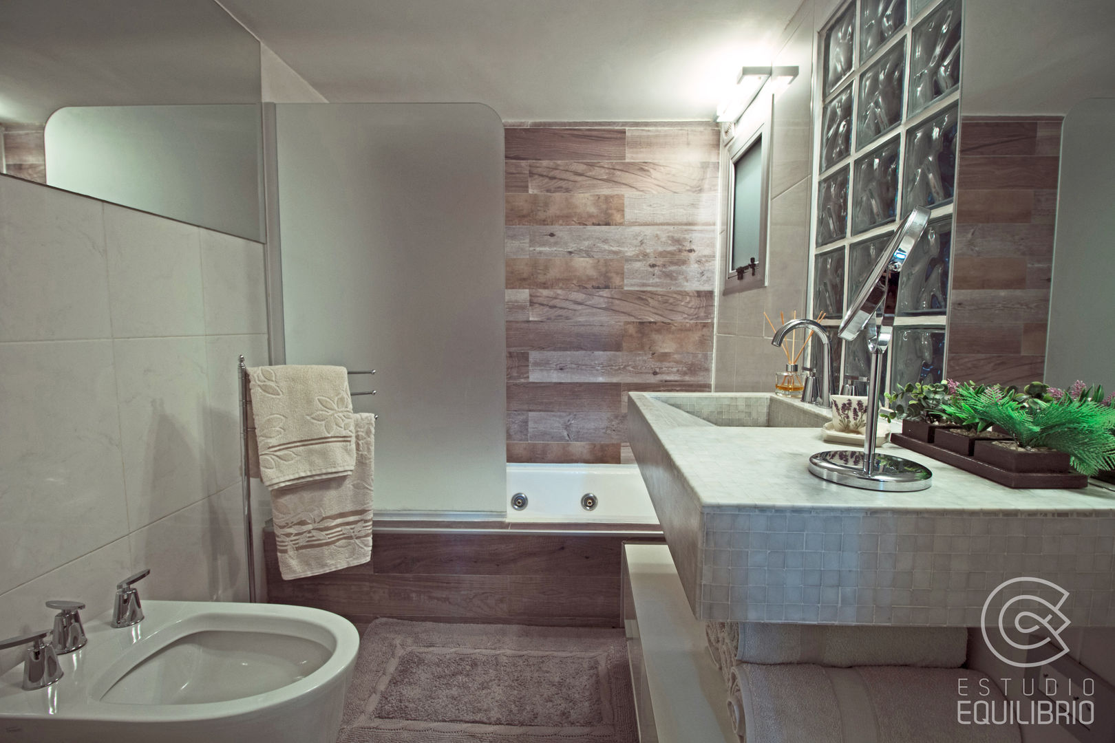 Proyecto Peña, Estudio Equilibrio Estudio Equilibrio Modern bathroom سرامک