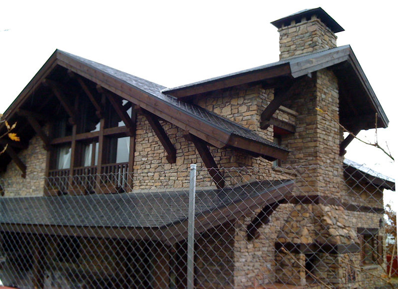 Casa de la colina en Cercedilla hecha por Manuel Monroy, Manuel Monroy Pagnon, arquitecto Manuel Monroy Pagnon, arquitecto Country house Stone