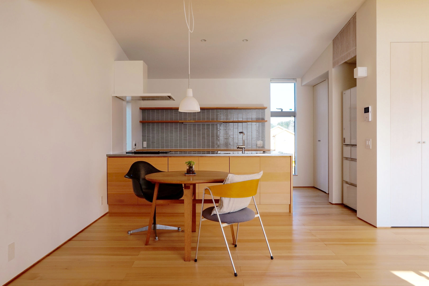 津幡の家Ⅱ, 有限会社建築計画 有限会社建築計画 Scandinavian style dining room