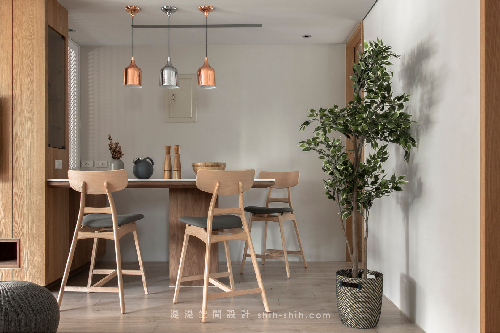 dinning area 湜湜空間設計 Asian style dining room Wood Wood effect