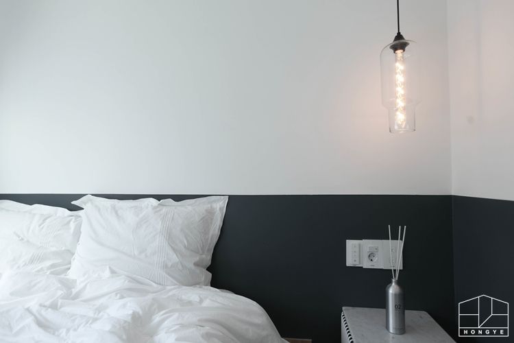 터치 하나로 집의 모든 걸 컨트롤하는 25평 스마트하우스_ 이사 후, 홍예디자인 홍예디자인 Minimalist bedroom