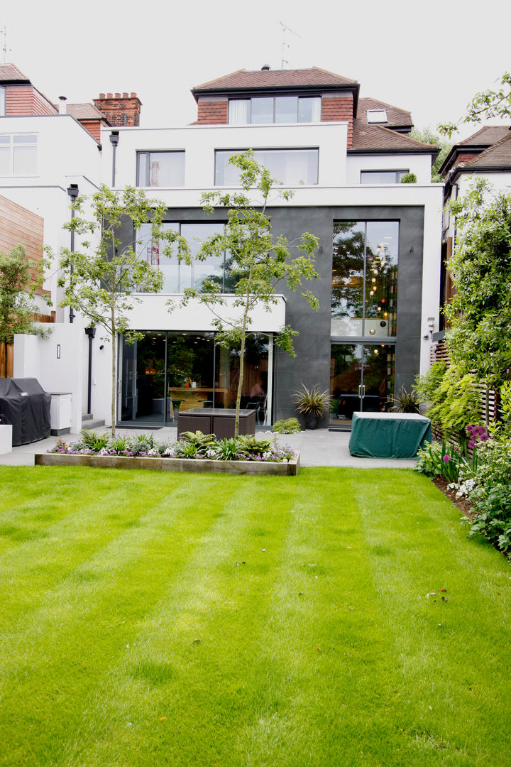 West Heath homify Front yard Bricks iq glass,balustrade,glass balustrade,project