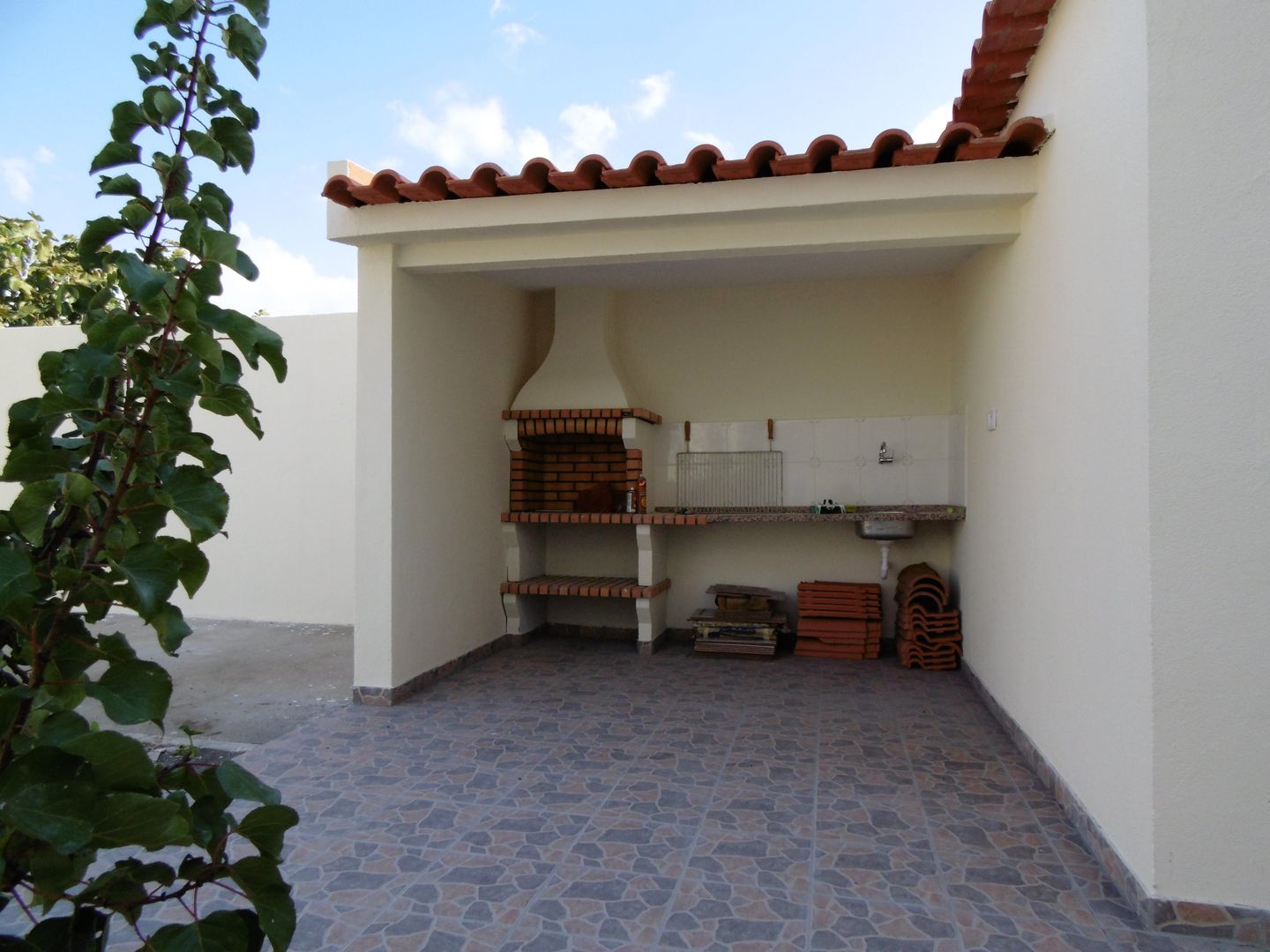 Moradia T5 Alverca, EU LISBOA EU LISBOA Country style balcony, porch & terrace