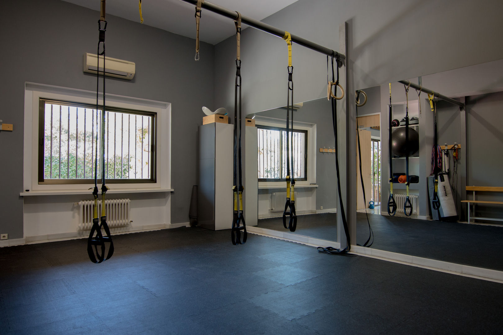 True Balance.Centro de Entrenamiento y Tonificación en Madrid realizado por Ponytec, Ponytec Ponytec 商业空间 學校