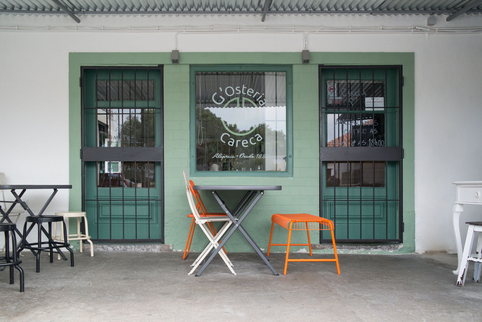 homify Eclectic style balcony, veranda & terrace Metal