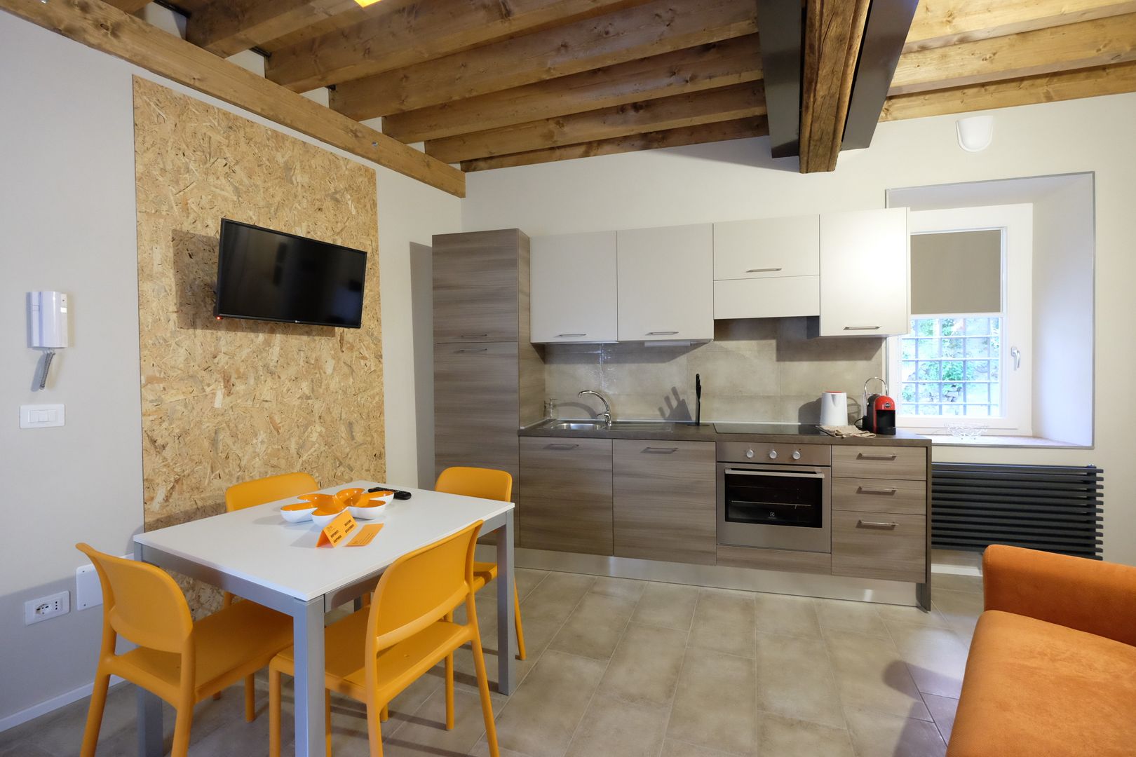 Domus LEYDI, architetto Davide Fornero architetto Davide Fornero Modern kitchen OSB