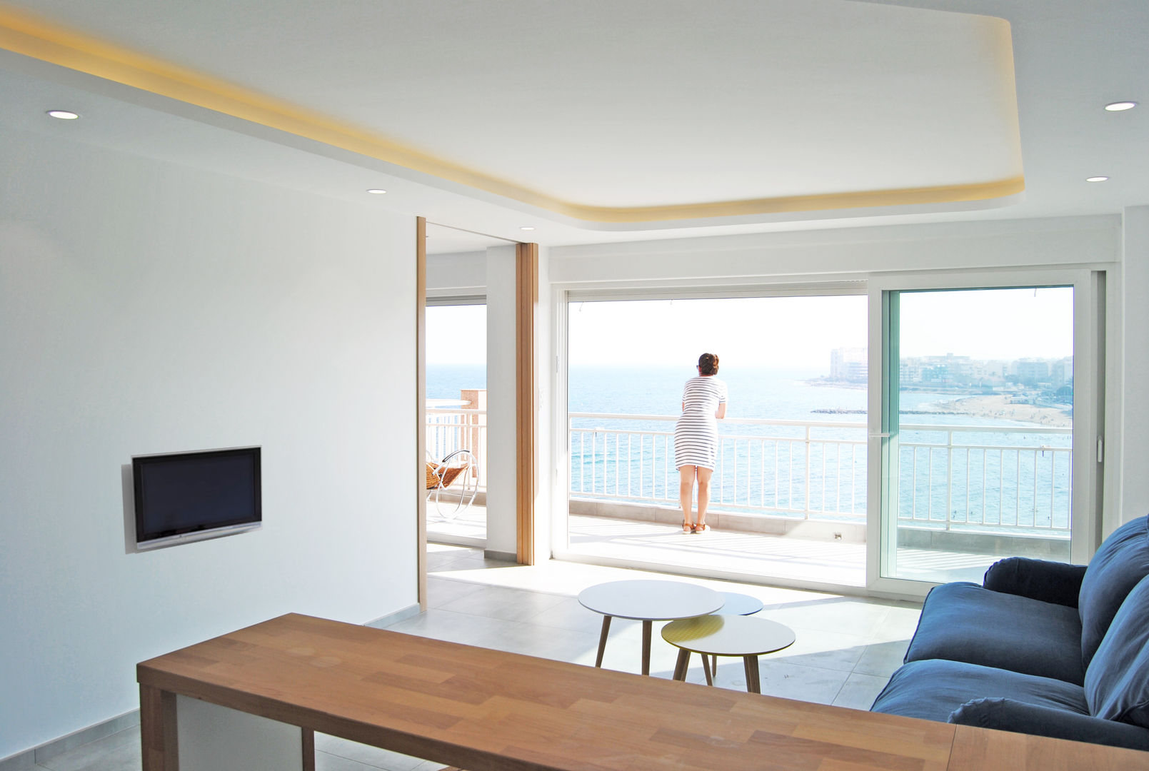 Apartamento frente al mar, Loft 26 Loft 26 Modern Oturma Odası Seramik