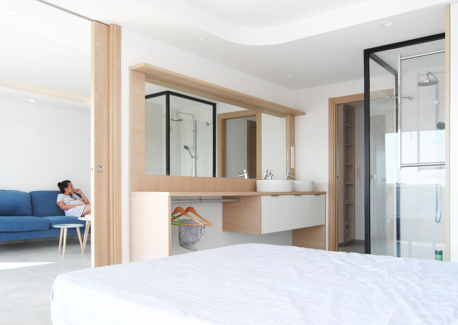 Apartamento frente al mar, Loft 26 Loft 26 Modern style bedroom Wood Wood effect