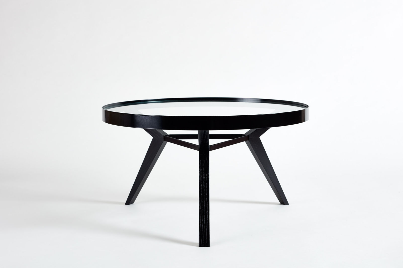 Spot - coffee table, Neuvonfrisch - Möbel und Accessoires Neuvonfrisch - Möbel und Accessoires Ruang Keluarga Modern Side tables & trays
