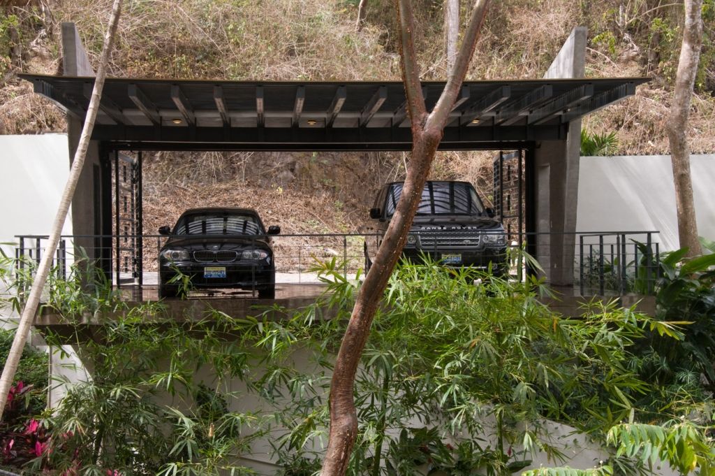 Image showcasing Las Dimensiones Ideales para un Garaje de Dos Autos | homify