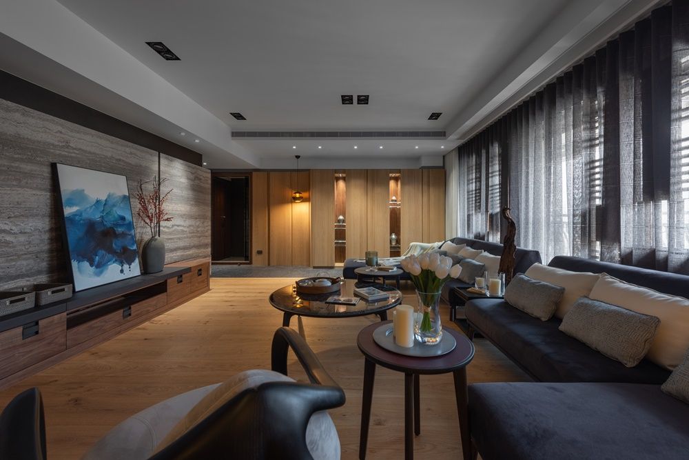 寬敞的客廳 宸域空間設計有限公司 现代客厅設計點子、靈感 & 圖片