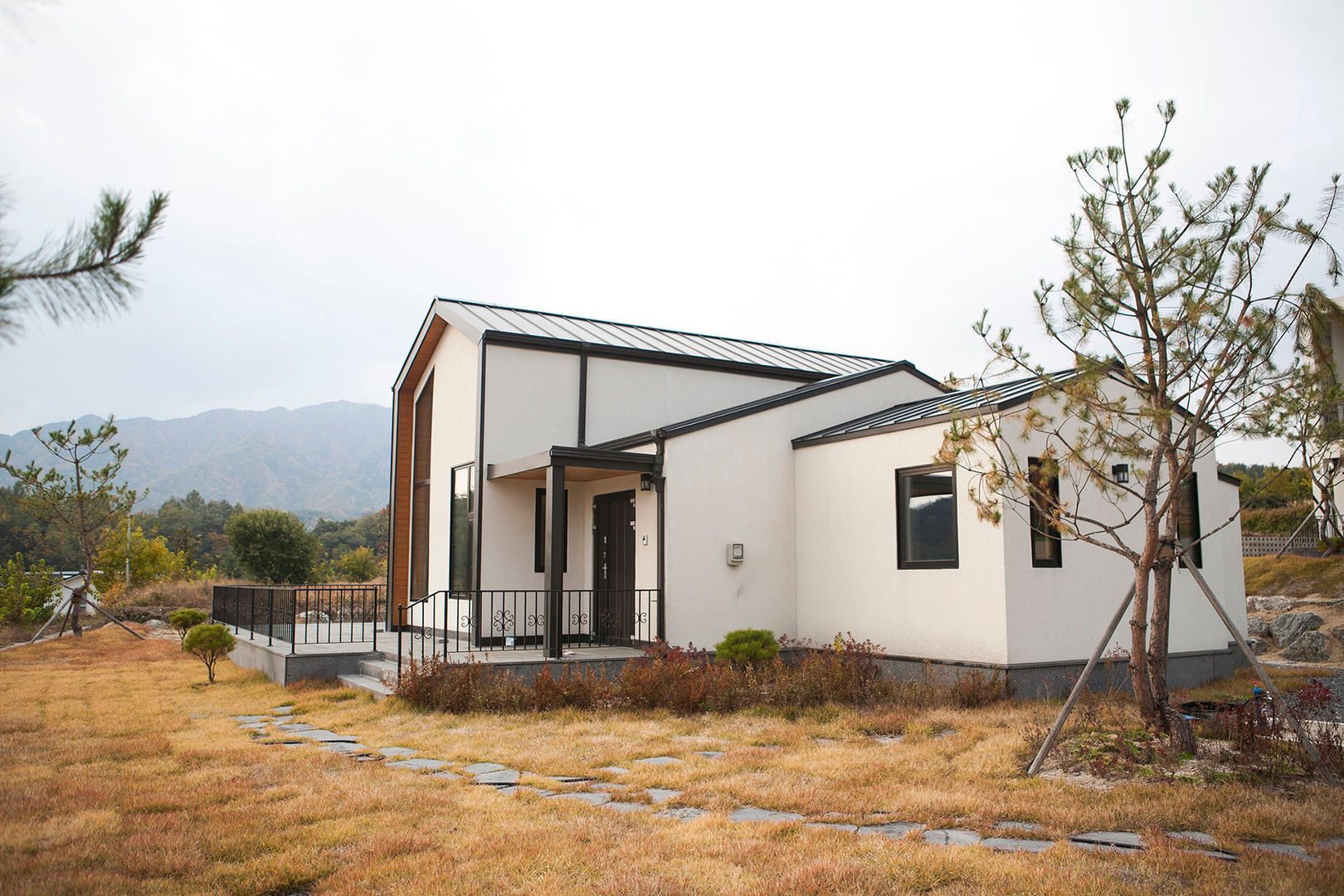 제천전원주택, 8sky design 8sky design Minimalist houses Wood Wood effect