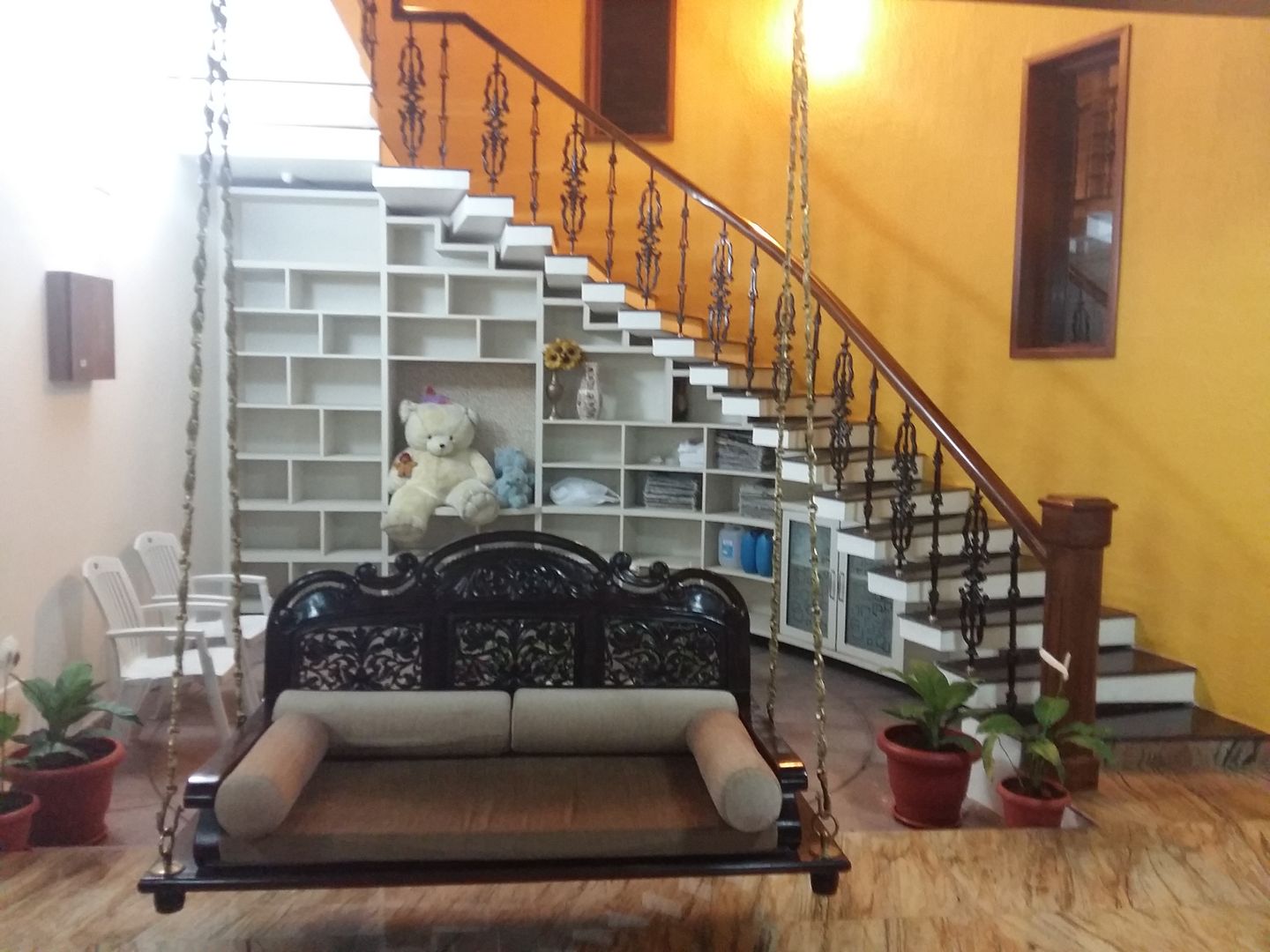 ANUGRAHA - RESIDENCE FOR MR.MUKUND, One Brick At A Time One Brick At A Time Stairs