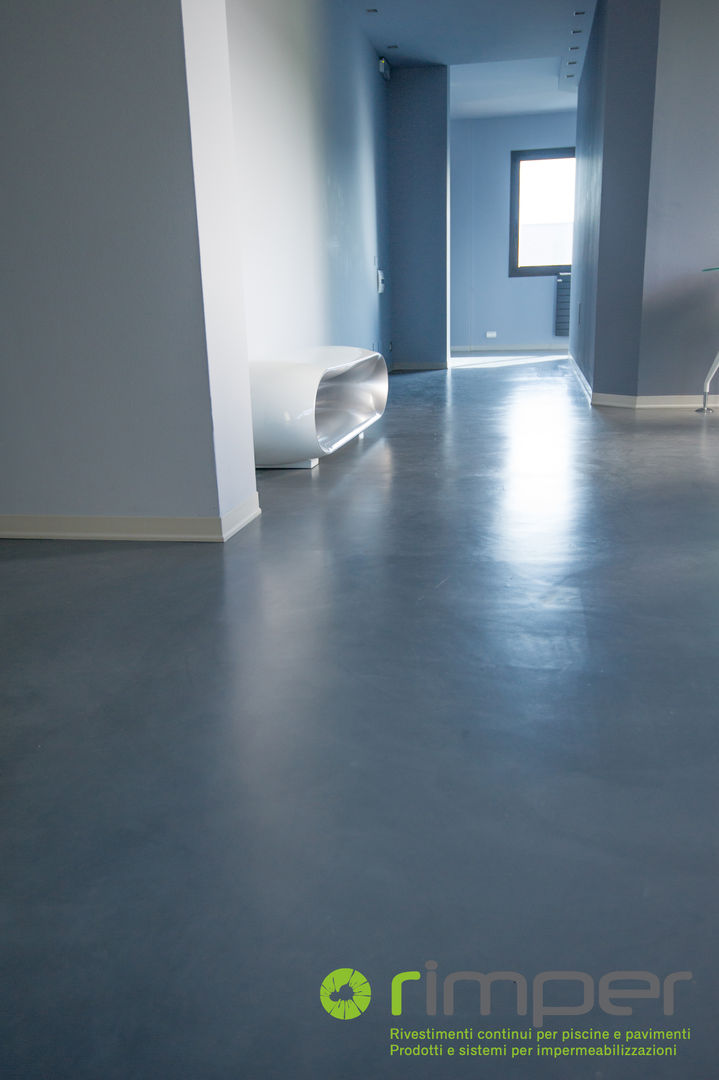 Pavimenti in microcemento, RIMPER SAS di Galli Adriano e C. RIMPER SAS di Galli Adriano e C. Commercial spaces Concrete Offices & stores