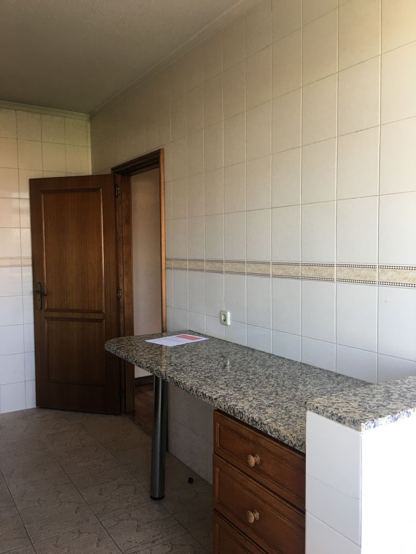 Incrível remodelação de apartamento T2 no centro do Porto, MOBEC MOBEC