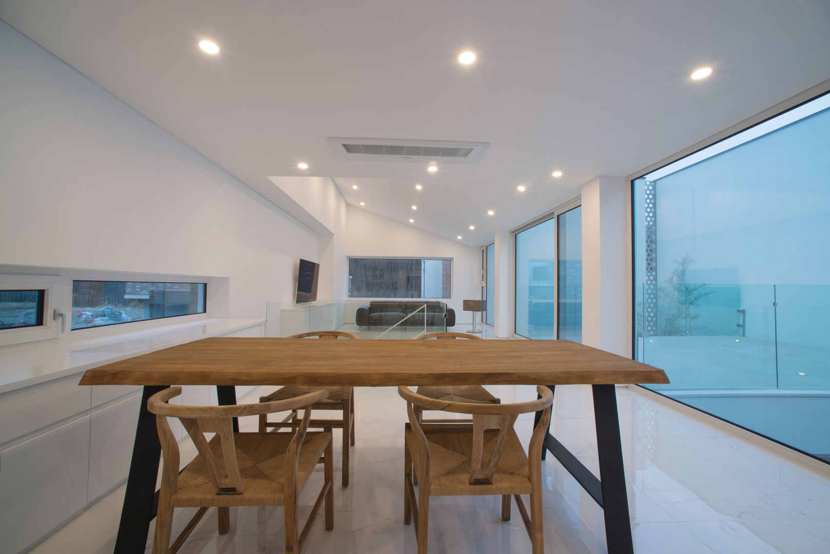 White Cube, ARCHIRIE ARCHIRIE Modern dining room