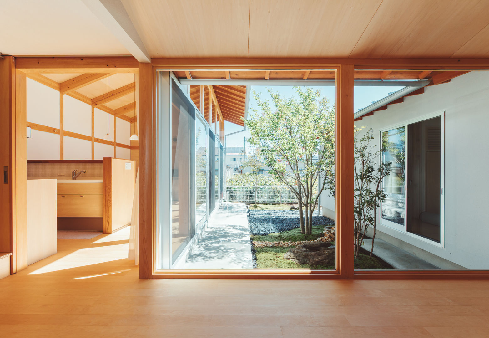 倉のある家, 稲山貴則 建築設計事務所 稲山貴則 建築設計事務所 窗戶 木頭 Wood effect