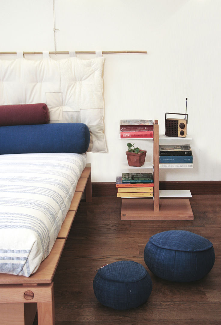 The exaggerated Zia Bice, Le zie di Milano Le zie di Milano Scandinavian style bedroom Solid Wood Multicolored Wardrobes & closets