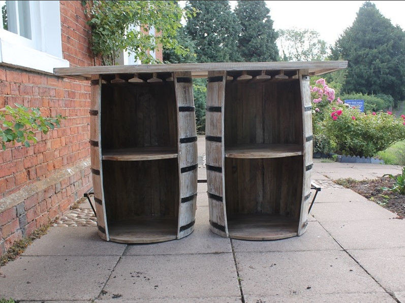 Double Barrel Bar Garden Furniture Centre حديقة