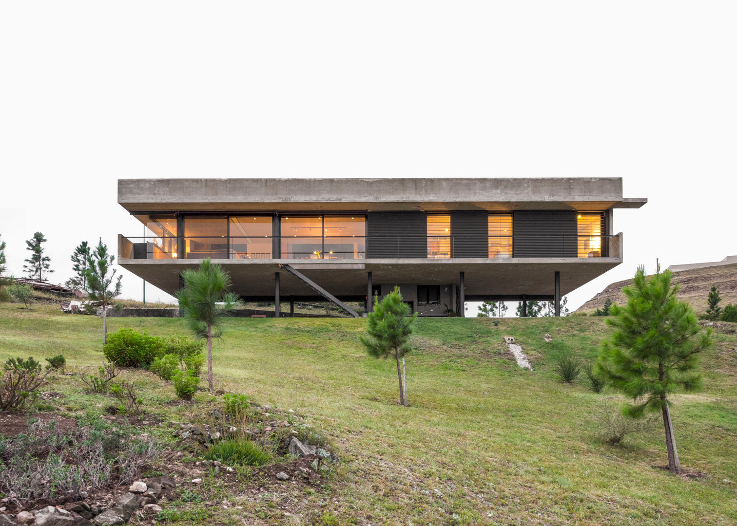 Casa en Los Molinos, TECTUM TECTUM Casas de campo Concreto