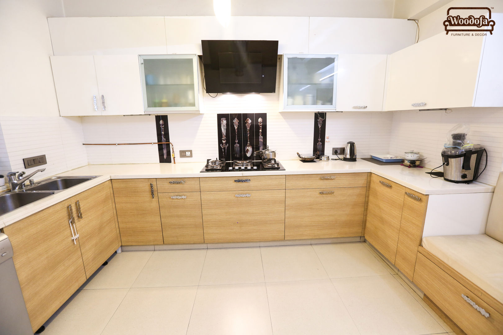 Kitchen designs Woodofa Lifestyle Pvt. Ltd. Modern Kitchen