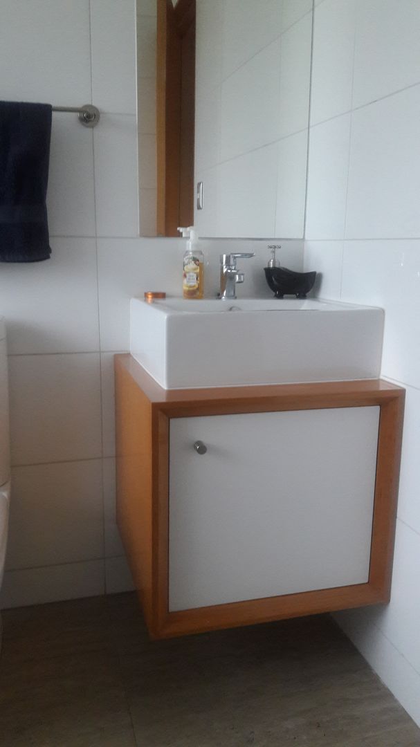 Muebles de Baño por SIMPLEMENTE AMBIENTE, SIMPLEMENTE AMBIENTE mobiliarios hogar y oficinas santiago SIMPLEMENTE AMBIENTE mobiliarios hogar y oficinas santiago Modern Banyo Ahşap Ahşap rengi