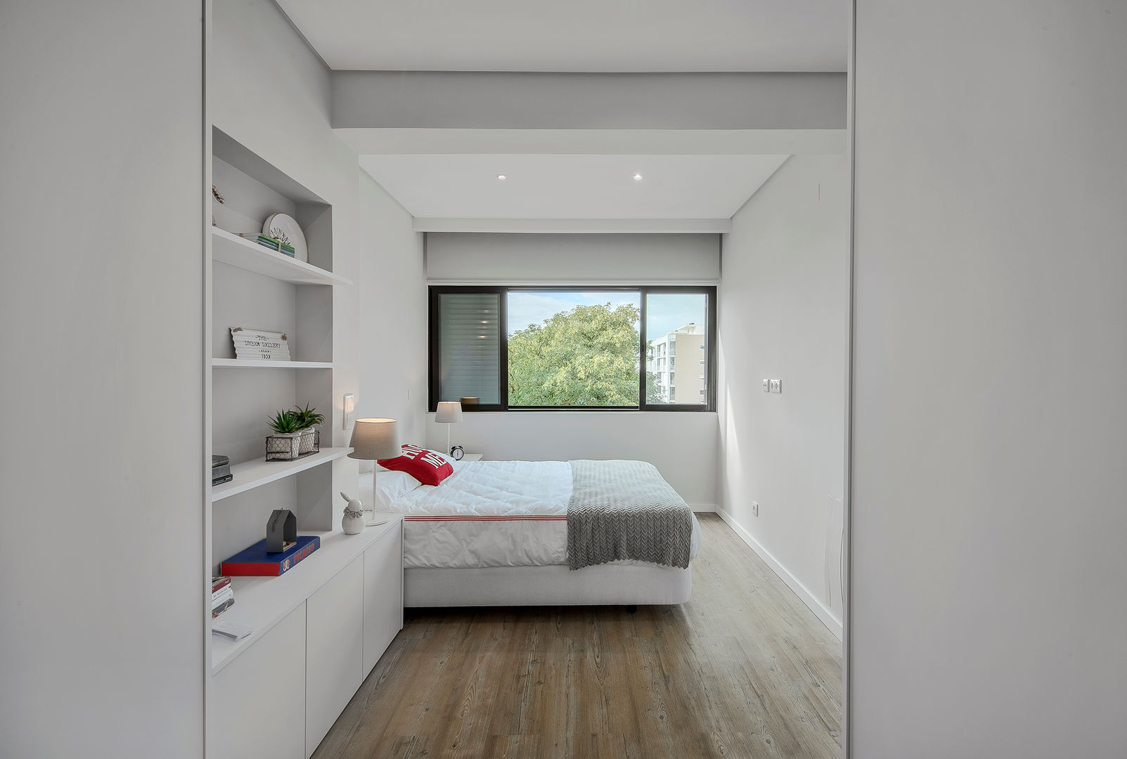 Remodelação de Apartamento em Cascais, ARQ1to1 - Arquitectura, Interiores e Decoração ARQ1to1 - Arquitectura, Interiores e Decoração Habitaciones pequeñas