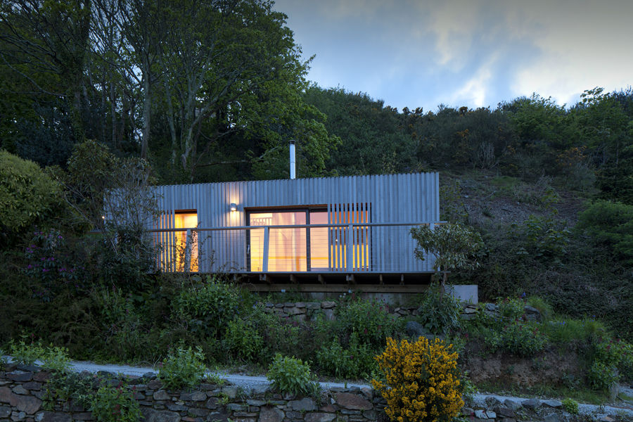 homify Maisons préfabriquées Bois Effet bois