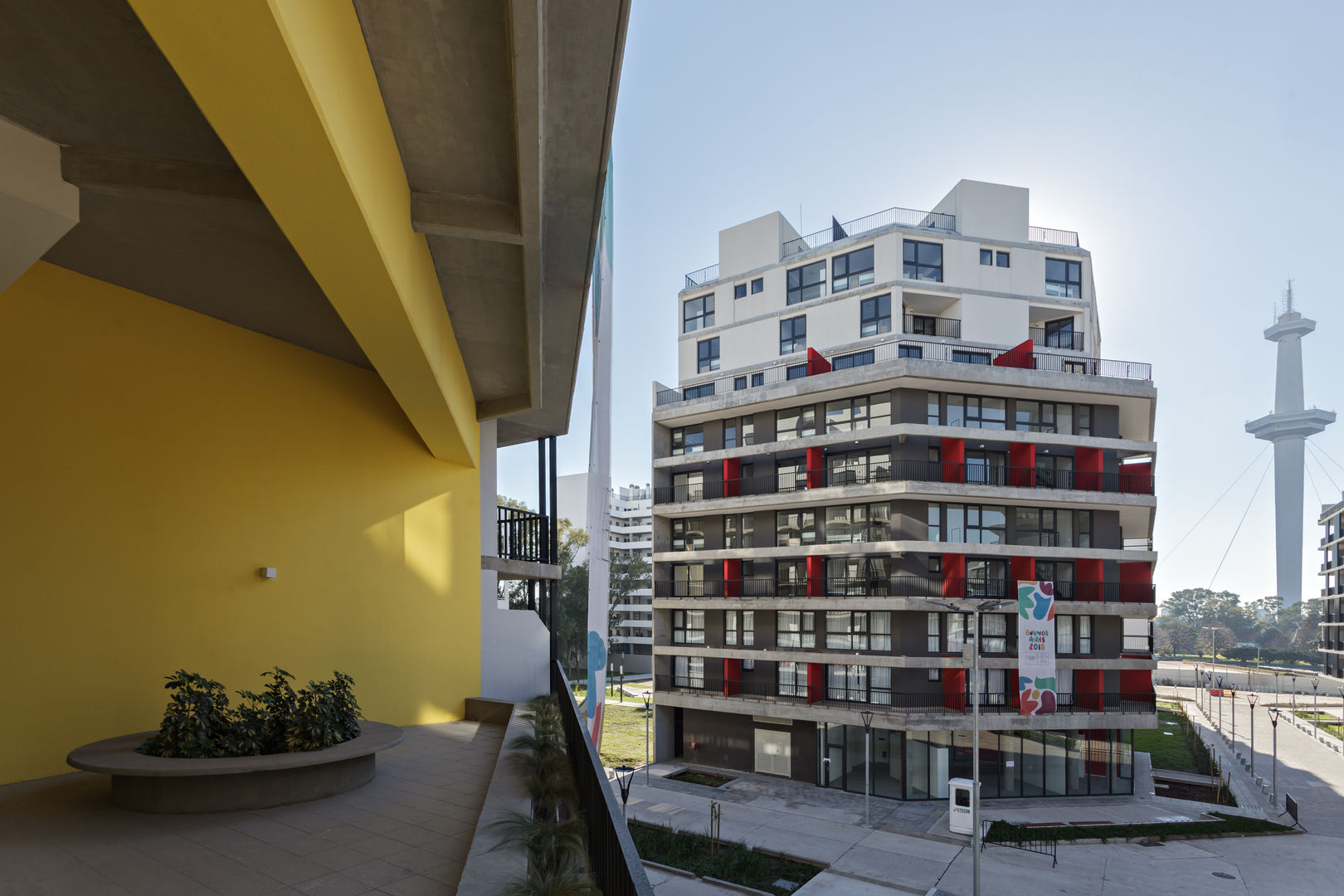 Proyecto de Viviendas para la Villa Olímpica por SMF Arquitectos, SMF Arquitectos / Juan Martín Flores, Enrique Speroni, Gabriel Martinez SMF Arquitectos / Juan Martín Flores, Enrique Speroni, Gabriel Martinez Apartman