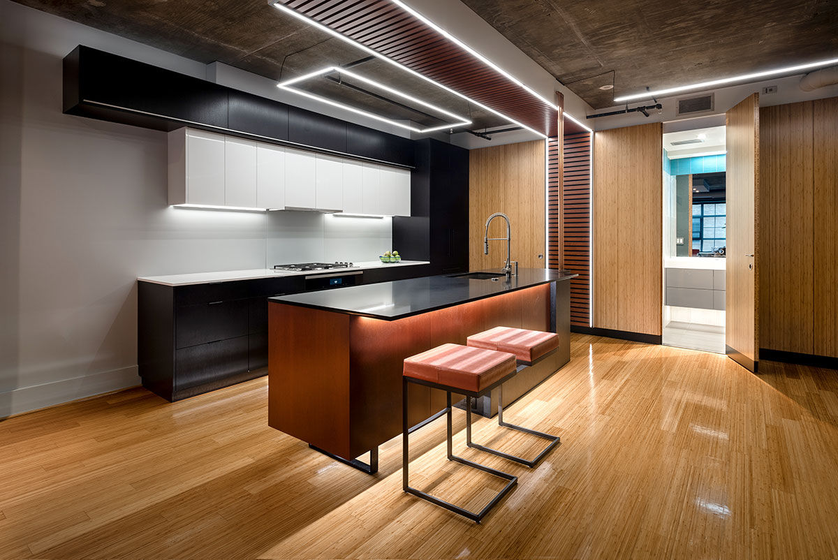 Collage Condo, KUBE architecture KUBE architecture Кухня в стиле модерн