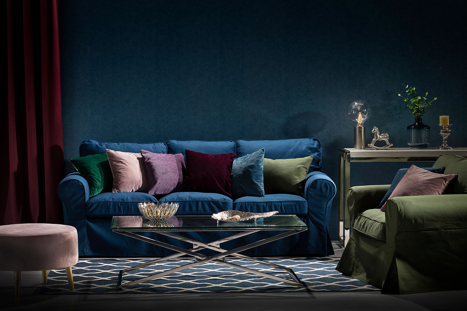Herbstliche Farbenpracht Dekoria GmbH Klassische Wohnzimmer dekoria,sofa,kissen,dunkelblau,blau,Couch- und Beistelltische