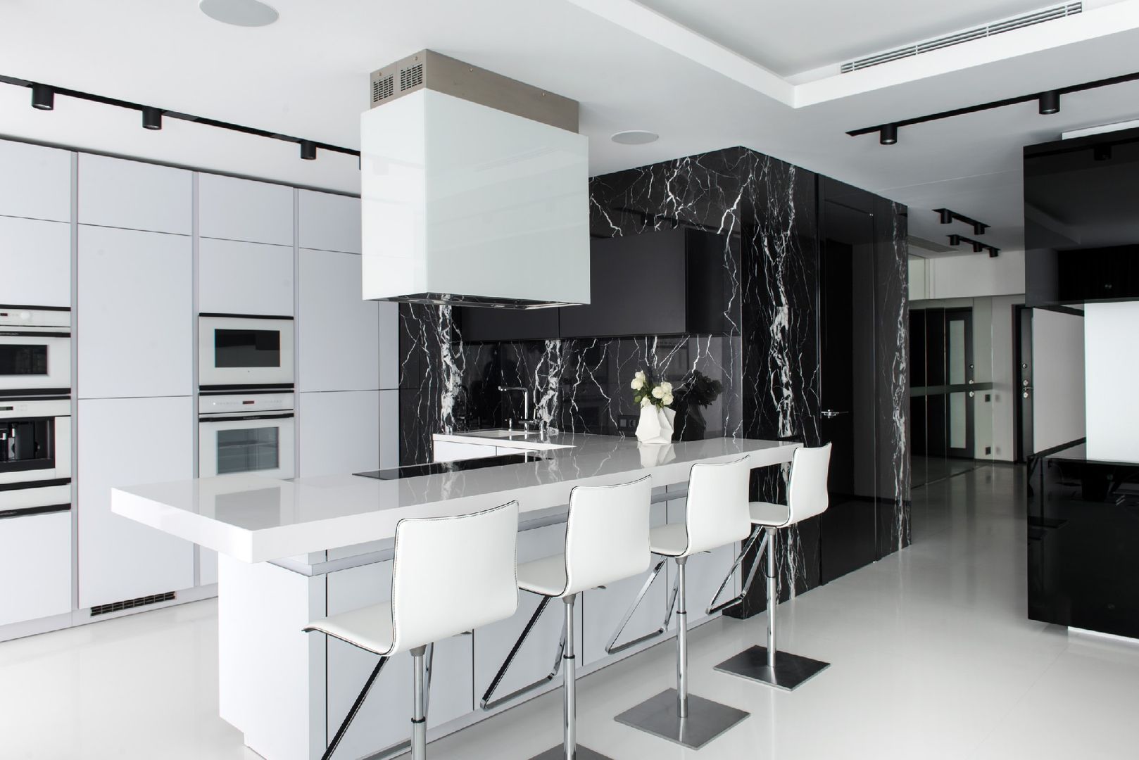 Кутузовская Ривьера II, Geometrix Design Geometrix Design Modern kitchen