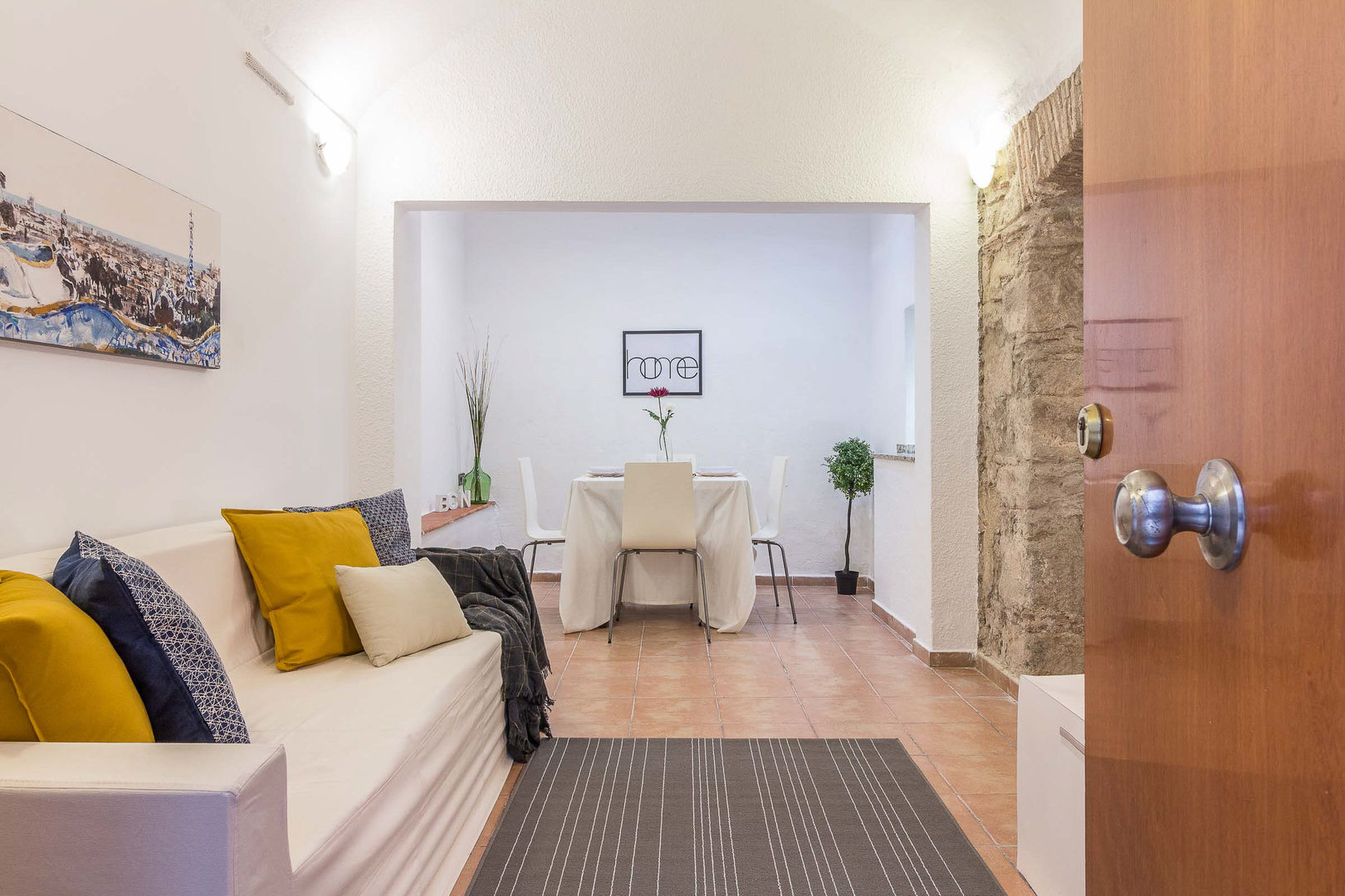 Home staging en el Gótic (Barcelona), Impuls Home Staging en Barcelona Impuls Home Staging en Barcelona Вітальня